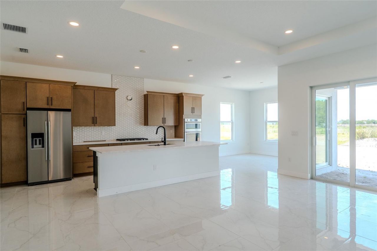 659 Maldives Trail, Sarasota, FL 34234 Photo