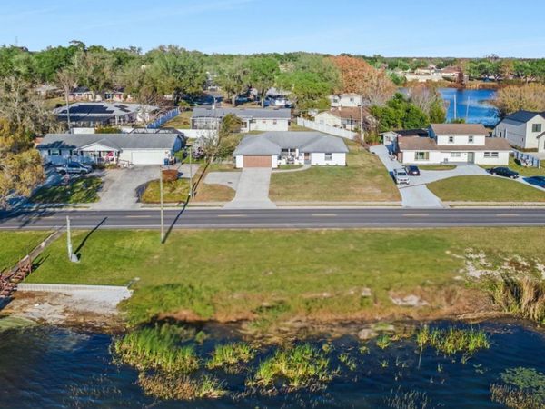 1106 LAKE ARIANA BOULEVARD, AUBURNDALE, FL 33823