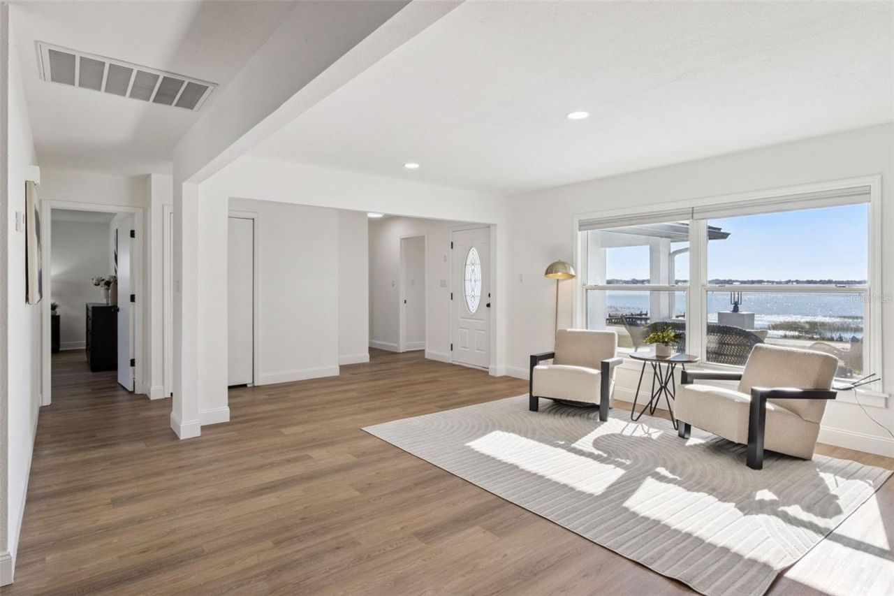 1106 Lake Ariana Boulevard, Auburndale, FL 33823 Photo