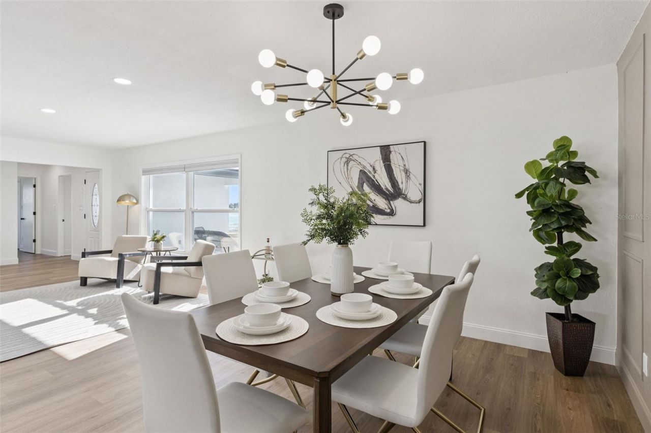 1106 Lake Ariana Boulevard, Auburndale, FL 33823 Photo