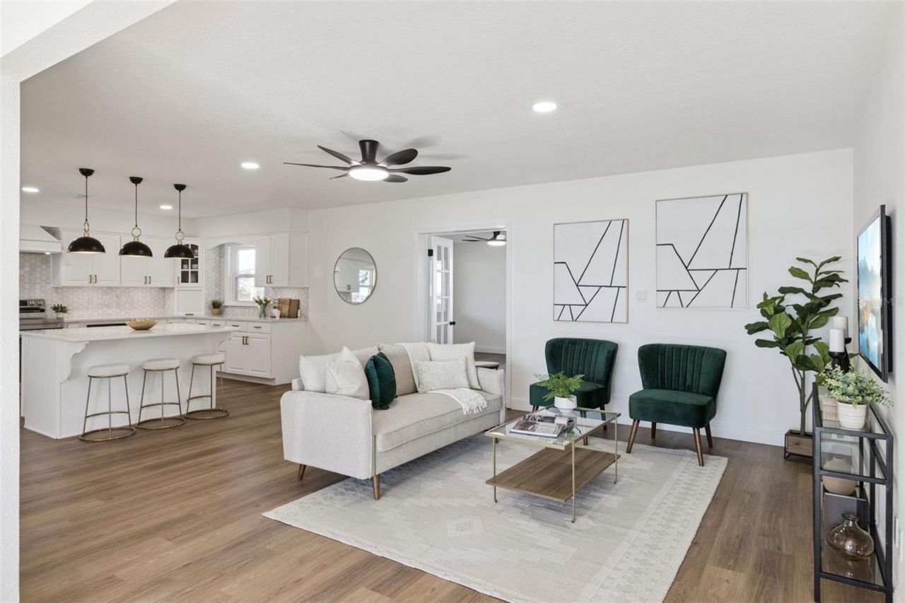 1106 Lake Ariana Boulevard, Auburndale, FL 33823 Photo