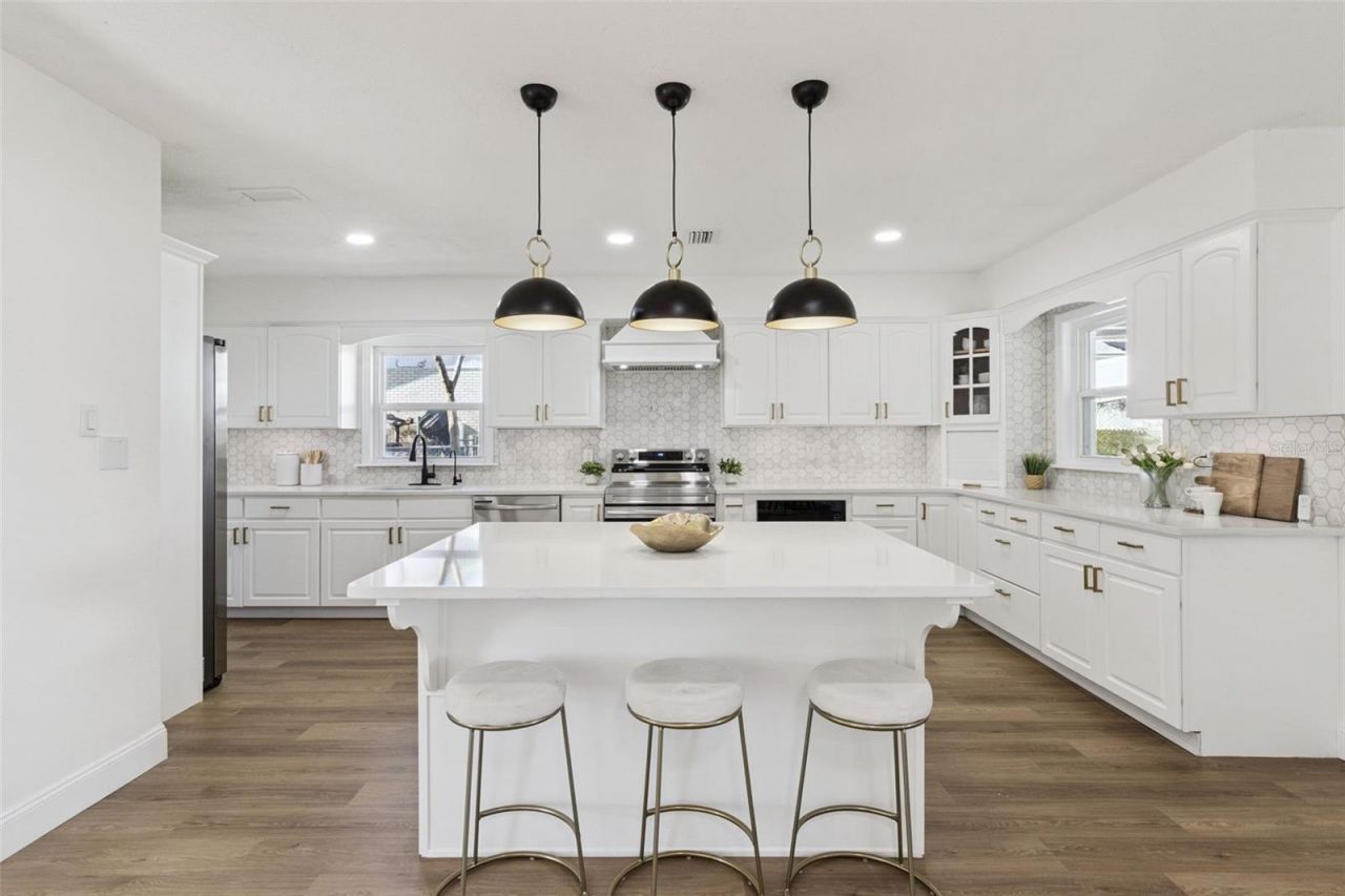 1106 Lake Ariana Boulevard, Auburndale, FL 33823 Photo