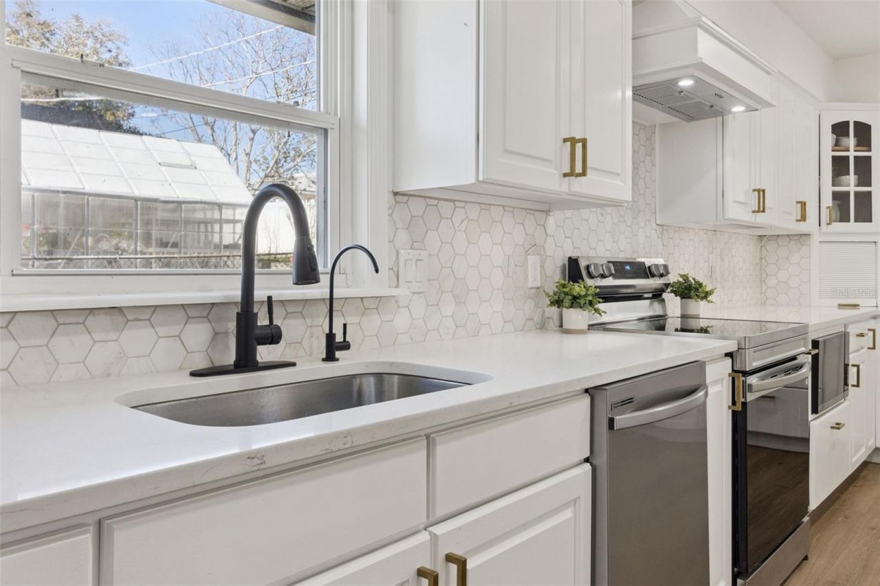 1106 Lake Ariana Boulevard, Auburndale, FL 33823 Photo