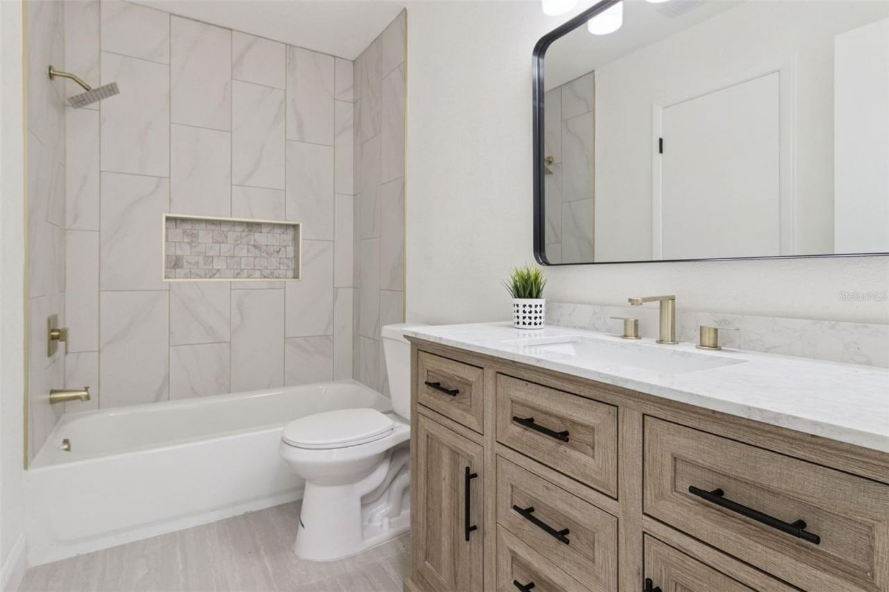 1106 Lake Ariana Boulevard, Auburndale, FL 33823 Photo