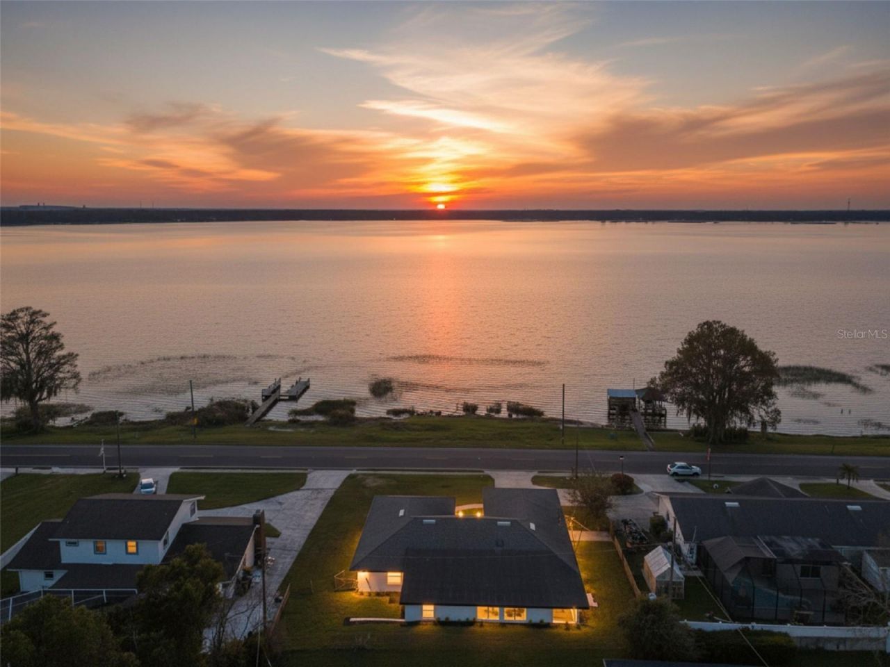 1106 Lake Ariana Boulevard, Auburndale, FL 33823 Photo