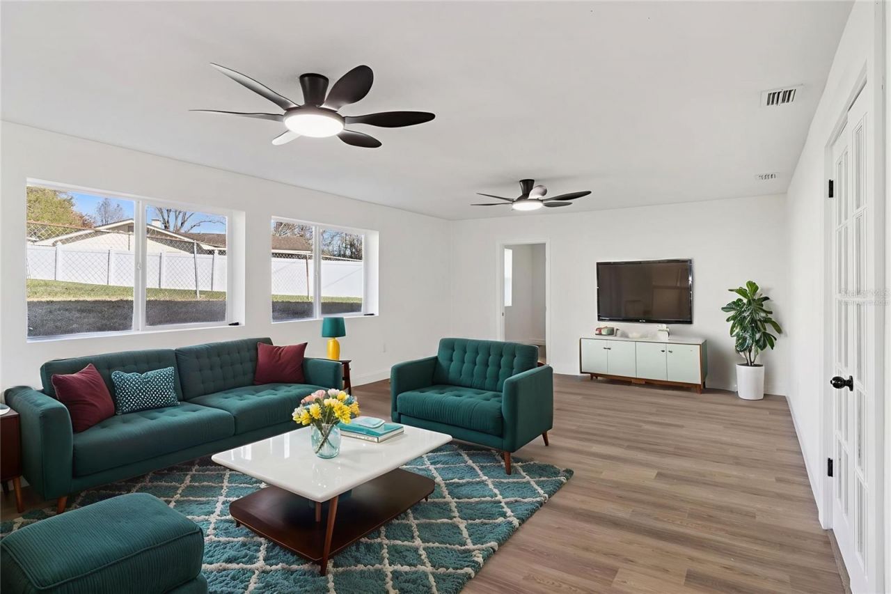 1106 Lake Ariana Boulevard, Auburndale, FL 33823 Photo