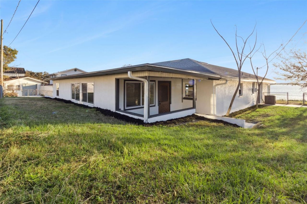 1106 Lake Ariana Boulevard, Auburndale, FL 33823 Photo