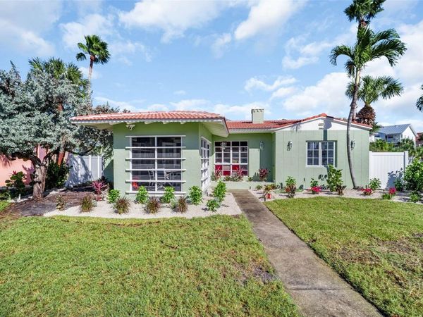 16613 GULF BOULEVARD , NORTH REDINGTON BEACH, FL 33708