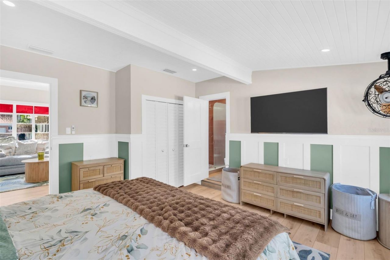 16613 Gulf Boulevard, North Redington Beach, FL 33708 Photo
