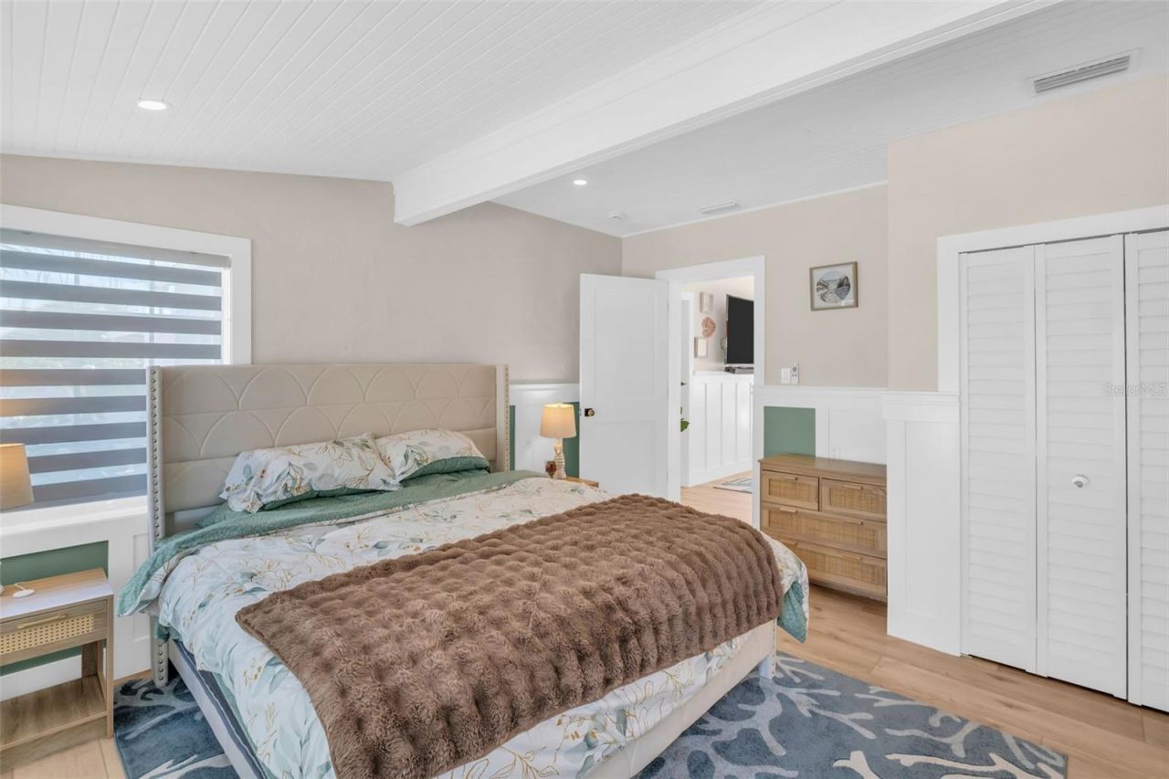 16613 Gulf Boulevard, North Redington Beach, FL 33708 Photo