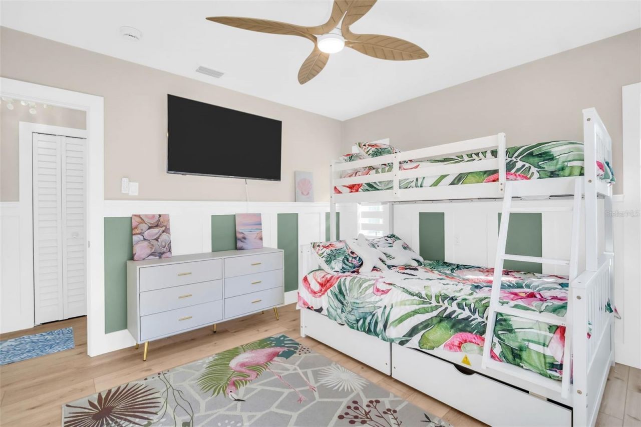 16613 Gulf Boulevard, North Redington Beach, FL 33708 Photo