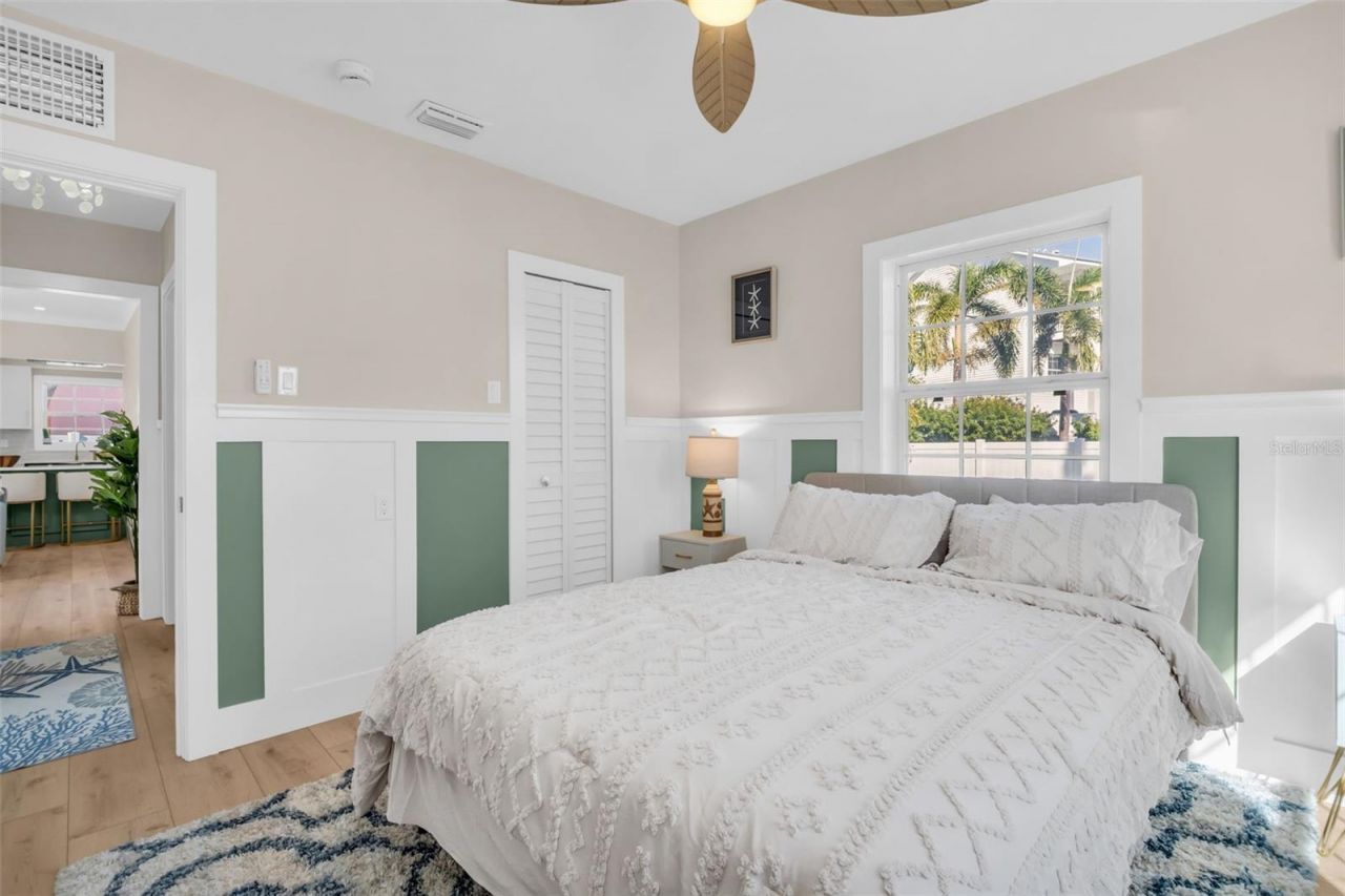 16613 Gulf Boulevard, North Redington Beach, FL 33708 Photo