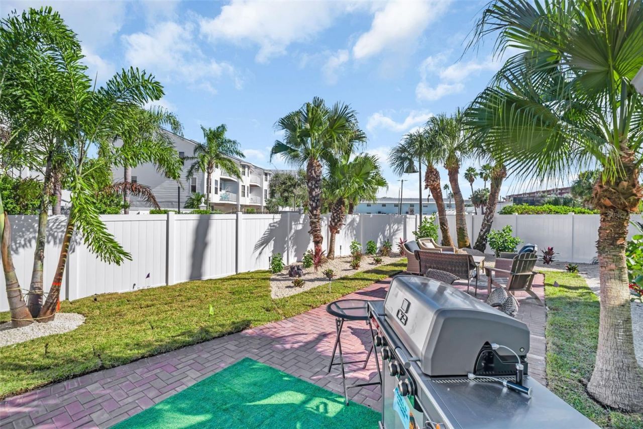 16613 Gulf Boulevard, North Redington Beach, FL 33708 Photo