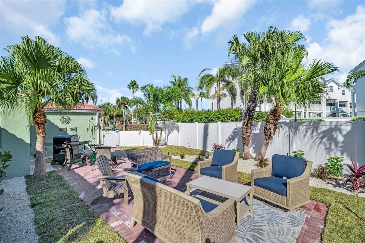 16613 Gulf Boulevard, North Redington Beach, FL 33708 Photo