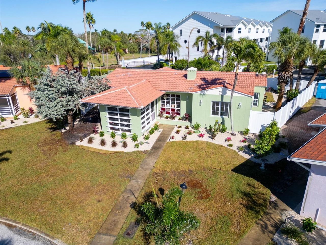 16613 Gulf Boulevard, North Redington Beach, FL 33708 Photo