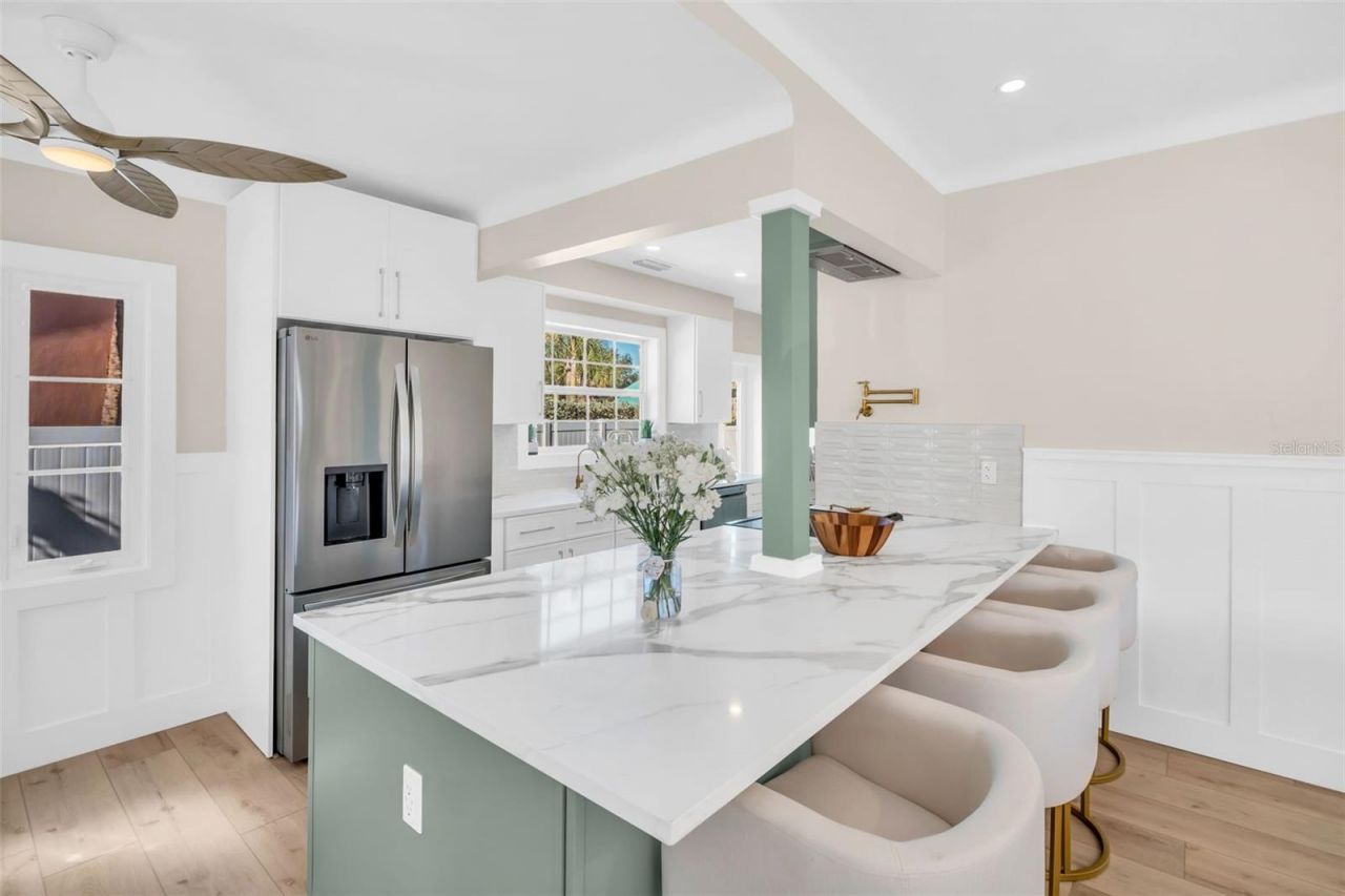 16613 Gulf Boulevard, North Redington Beach, FL 33708 Photo