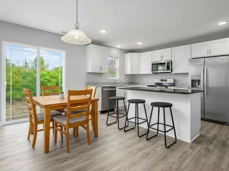 908 Eastern Avenue, Bellefontaine, OH 43311 Photo 3