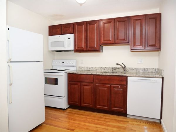 1039 Commonwealth Ave, Unit 26, Boston, MA 02215