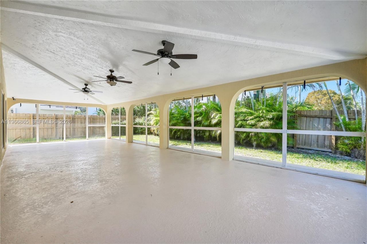 21800 SW 97th Ct, Cutler Bay, FL 33190 Photo