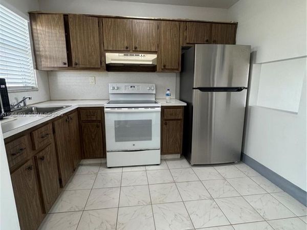 8515 Sunrise Lakes Blvd , Unit 302, Sunrise, FL 33322