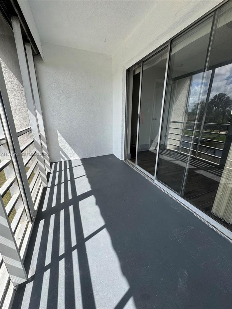 8515 Sunrise Lakes Blvd , Unit 302, Sunrise, FL 33322 Photo