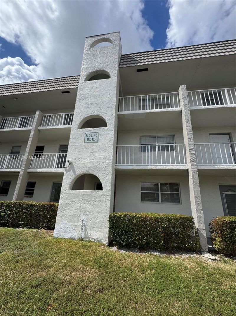8515 Sunrise Lakes Blvd , Unit 302, Sunrise, FL 33322 Photo