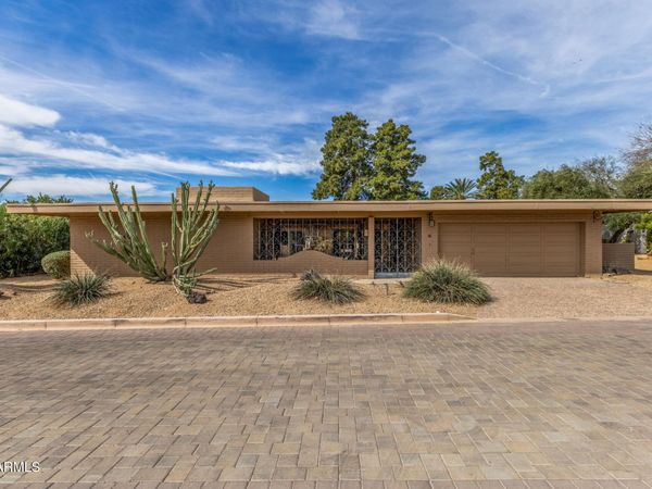 5434 E LINCOLN Drive, Unit 4, Paradise Valley, AZ 85253