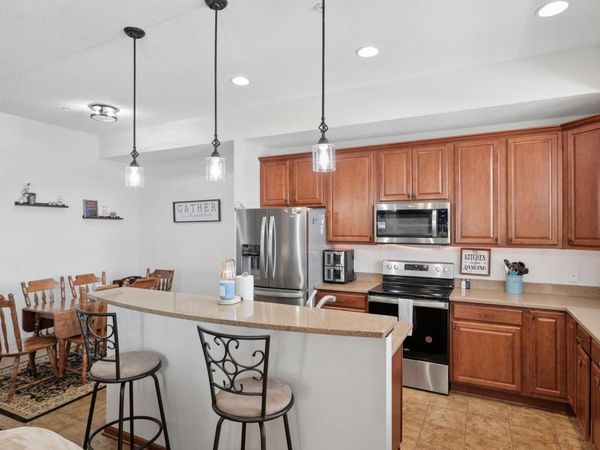 1846 Plymouth Lane, Unit 101, Chanhassen, MN 55317