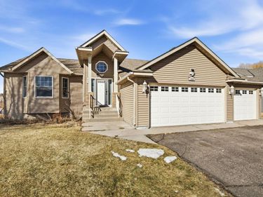 1909 7th Street N, Sartell, MN 56377