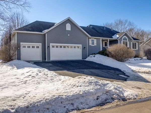 2484 Briar Oakes Boulevard, Monticello, MN 55362