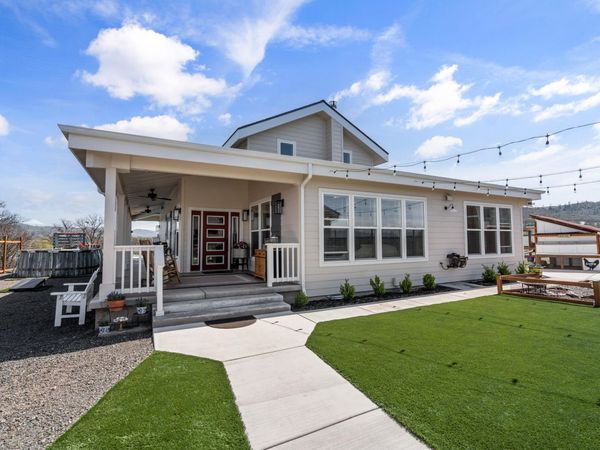 4886 Antelope Road, White City, OR 97503