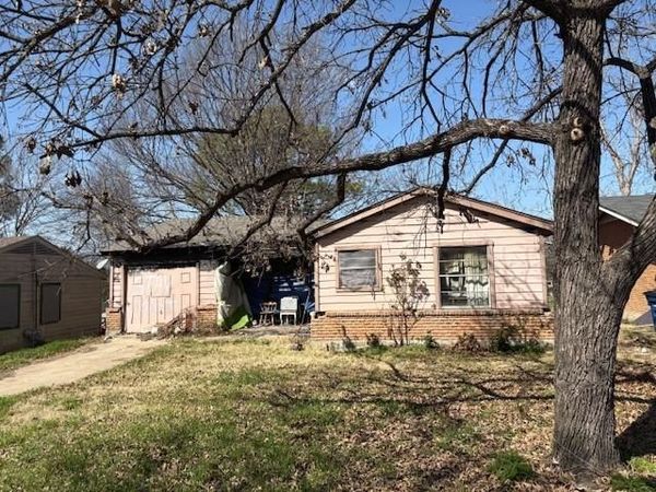 1218 Joly Street , Ennis, TX 75119