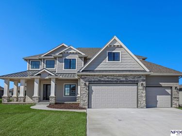 12620 S 78 Avenue, Papillion, NE 68046