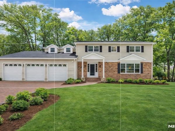 5 Pin Oak, WEST CALDWELL, NJ 07006
