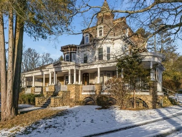 50 Drakestown Rd, Mount Olive, NJ 07840