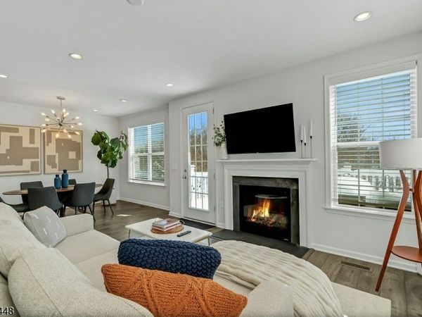 67 Sequoia Dr, Cedar Grove, NJ 07009