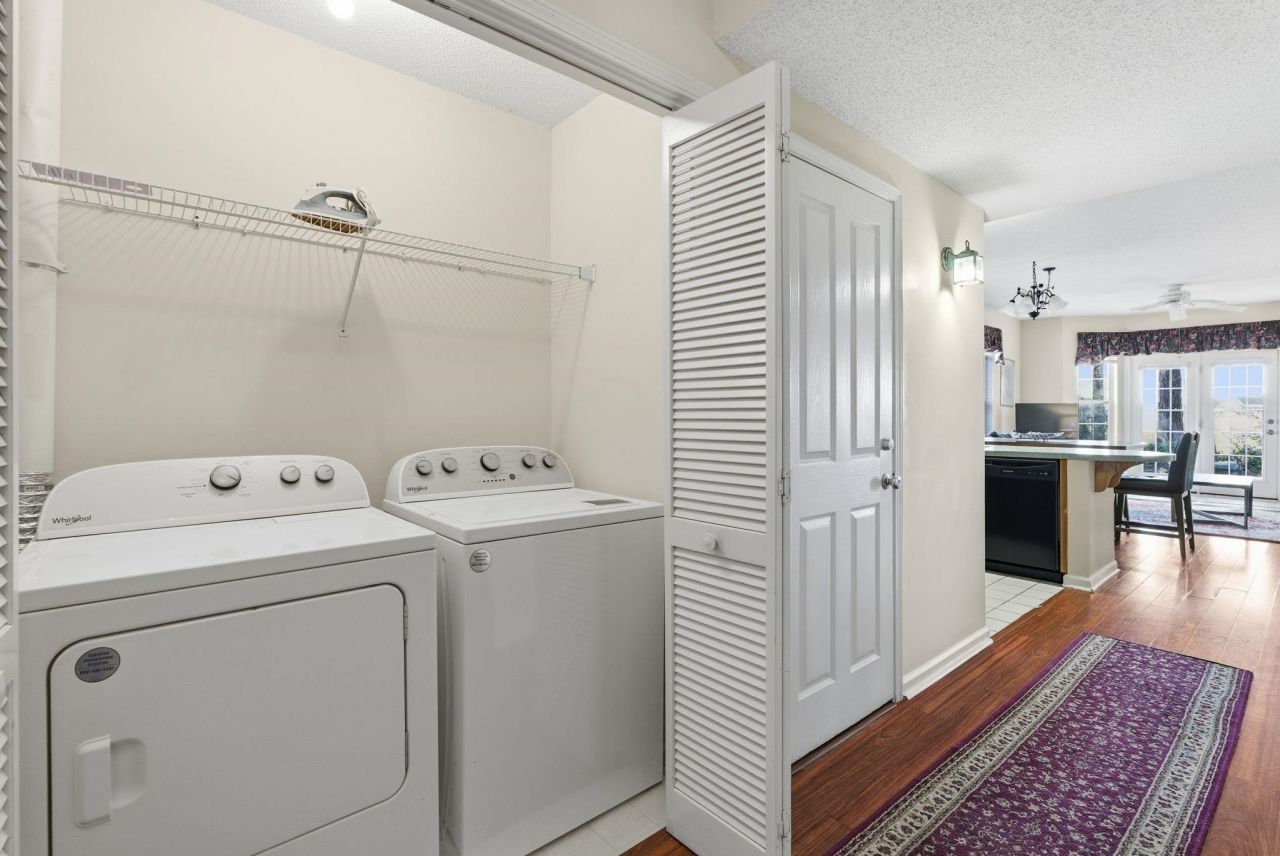 4586 Girvan Dr.  Photo 19