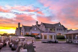 4586 Girvan Dr.  photo 4