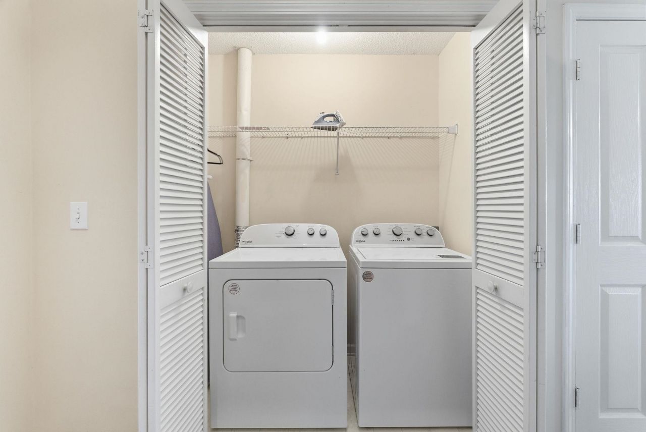 4586 Girvan Dr.  Photo 20