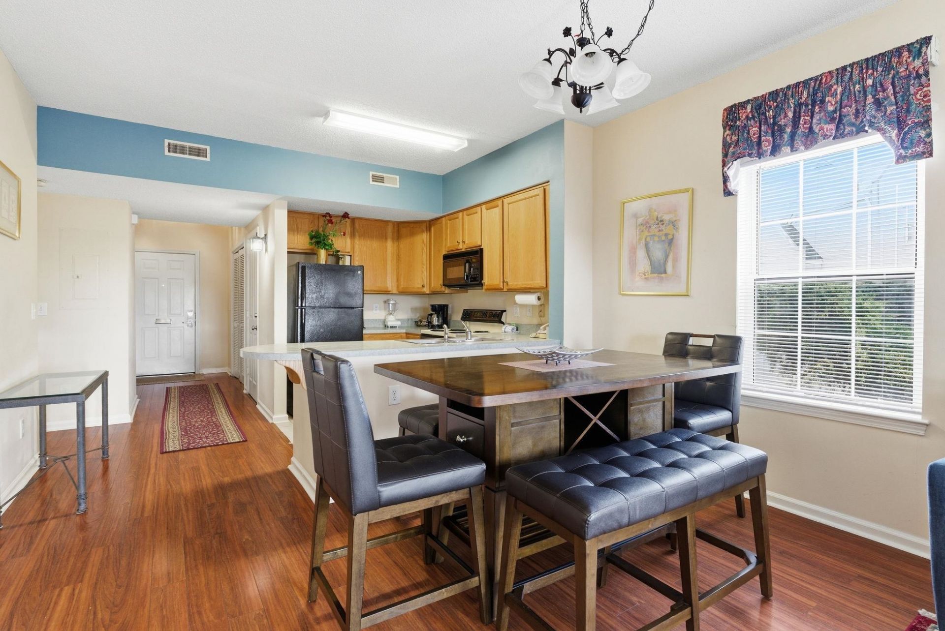 4586 Girvan Dr. Photo 33
