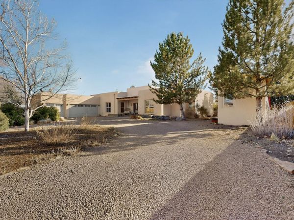 2812 Candelaria Road NW, Albuquerque, NM 87107
