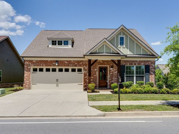 20 Nokes Dr, Hendersonville, TN 37075