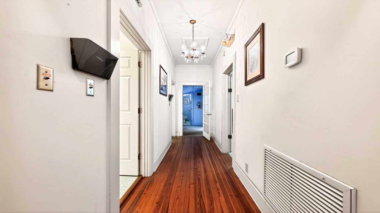 219 W Main Street Photo 27