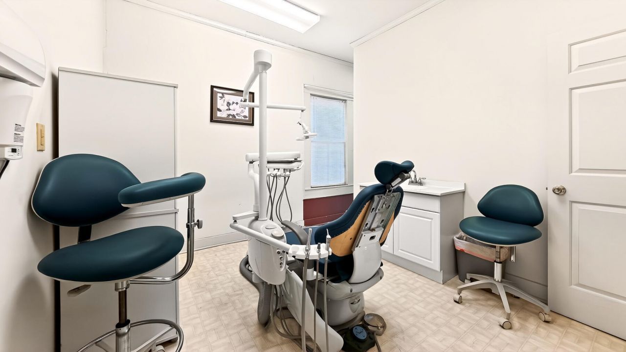 219 W Main Street Photo 30