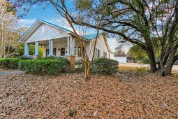 219 W Main Street photo 4