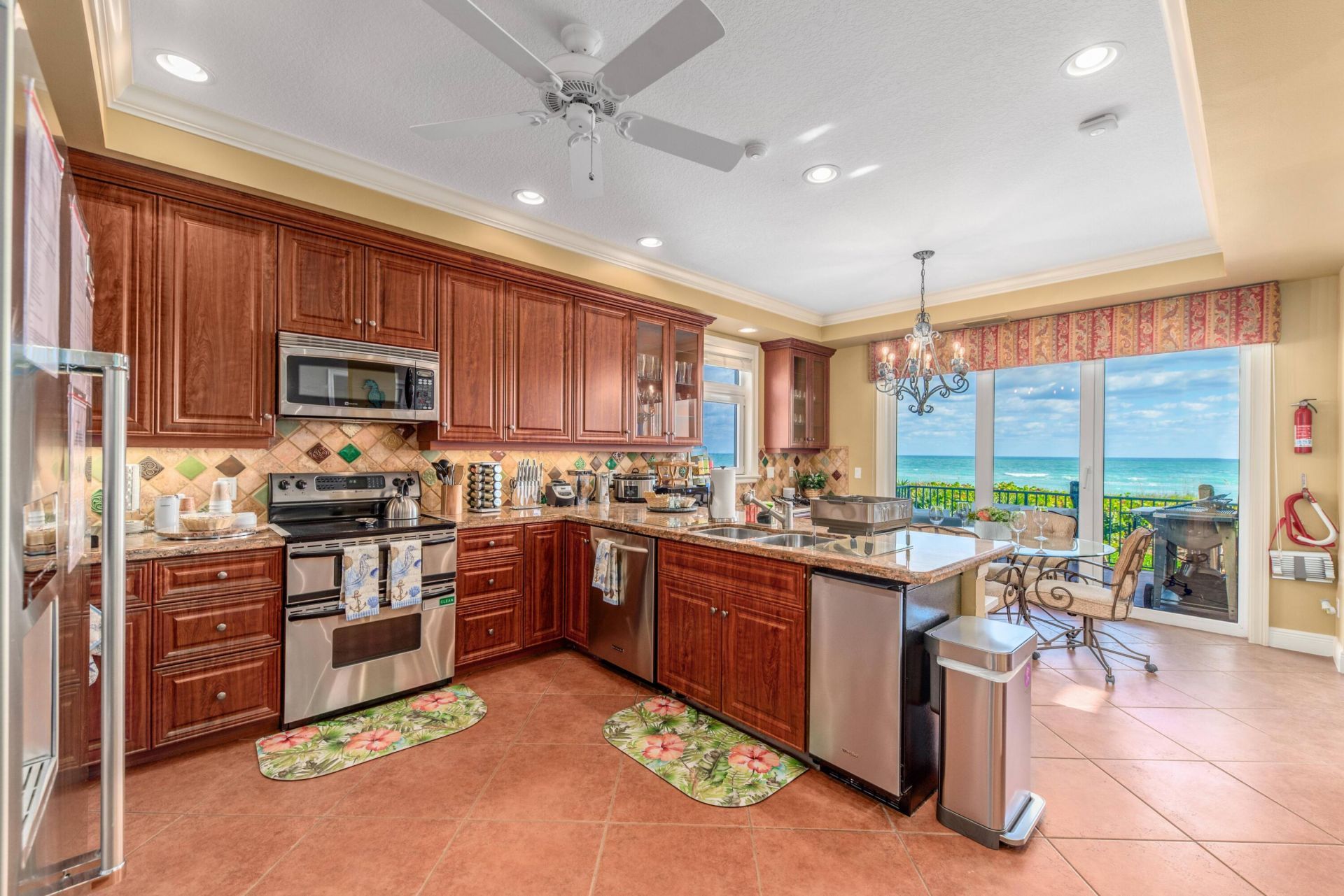 4643 NE Ocean Boulevard, Jensen Beach, FL 34957 Photo