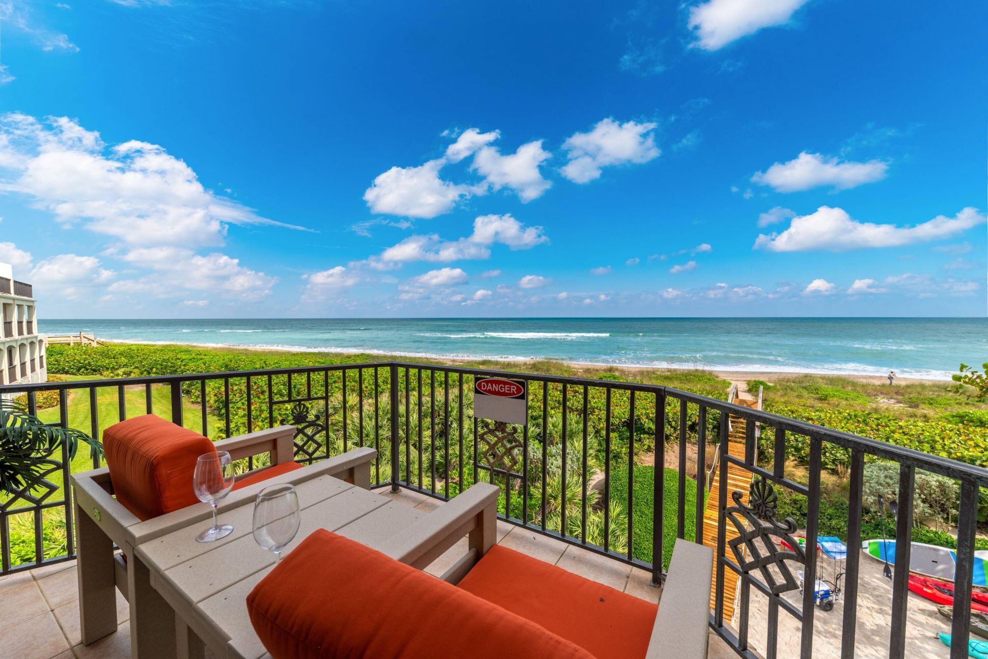 4643 NE Ocean Boulevard, Jensen Beach, FL 34957 Photo