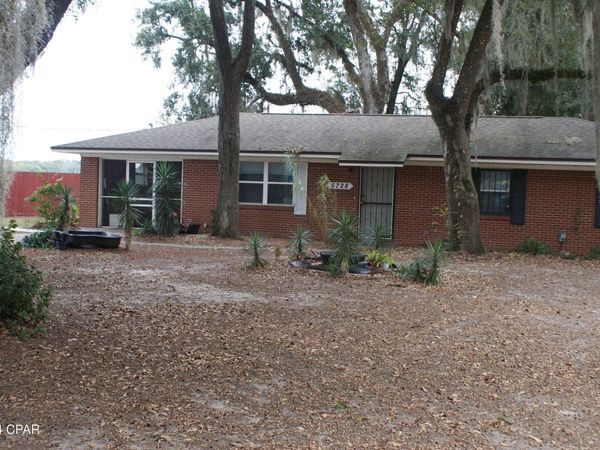 5728 Snowhill Road , Malone, FL 32445