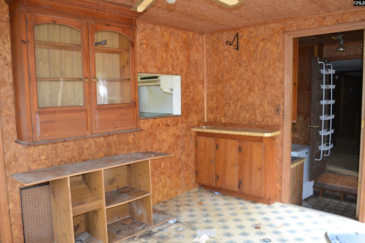 56 Ward Road  Photo 10