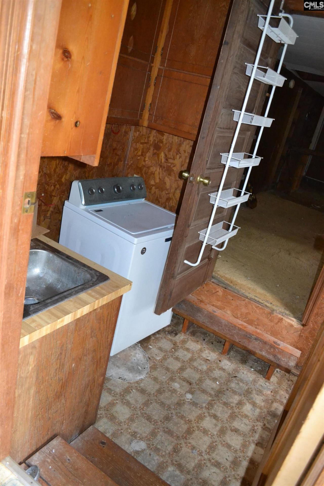 56 Ward Road  Photo 11